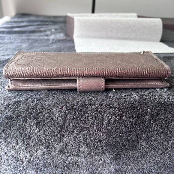 Gucci GG Imprimé Canvas Wallet in Purple/Pewter Metallic with Silver Hardware - Picture 12 of 13
